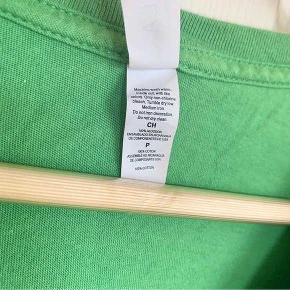 Bright Green Wordpress Logo Graphic V-Neck Tee T-Shirt - Picture 5 of 5